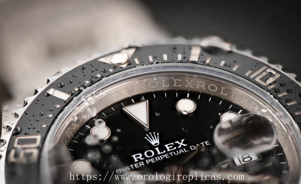 Rolex replica-Sea-Dweller-4000-Single-Red-05-1920x1280